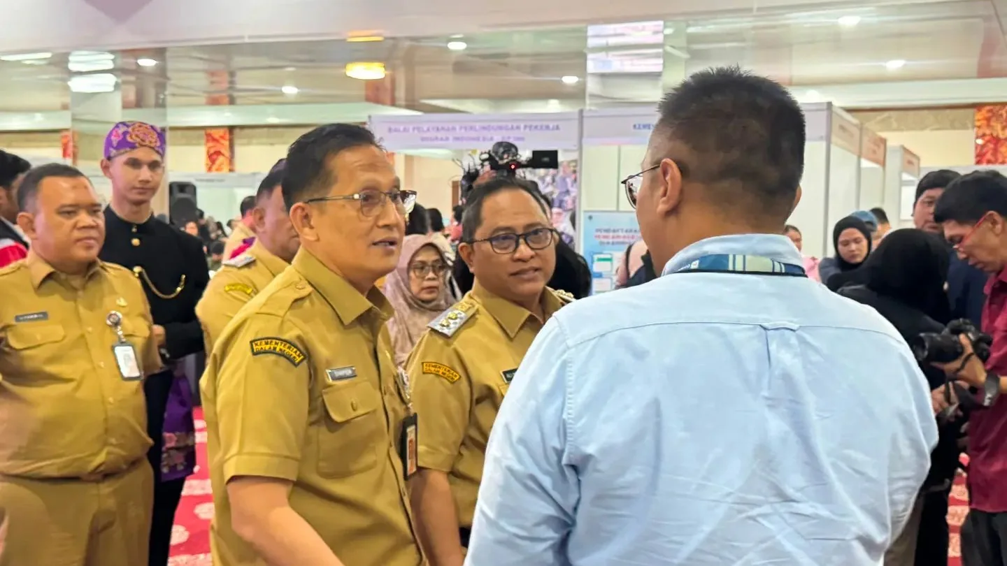 Pelayanan dan kegiatan ketenagakerjaan Disnaker Kabupaten Pasaman Barat